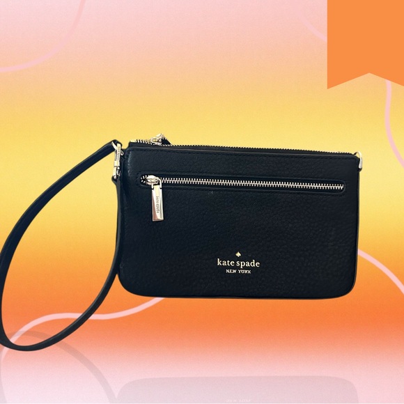 Kate Spade Convertible Bag to Wristlet Black Pebbled Leather. - Picture 3 of 13